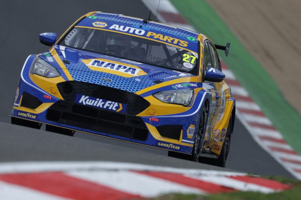BTCC 2023: Hill dan Butcher Mendominasi Latihan Brands Hatch
